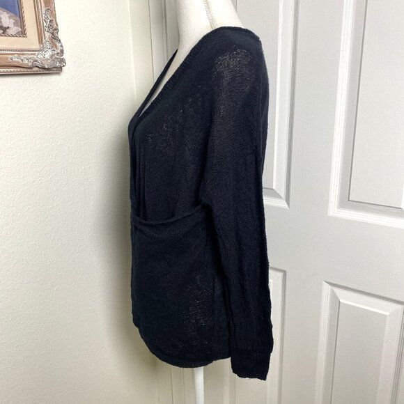 Kimchi Blue Faux Wrap Long Sleeve Black Sweater Size Medium Casual Dressy - Picture 3 of 8